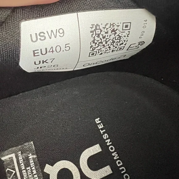 On Women’s Cloudmonster 2 Ivory Red Comfy Lightweight Running Shoes Size 9 - Picture 10 of 10